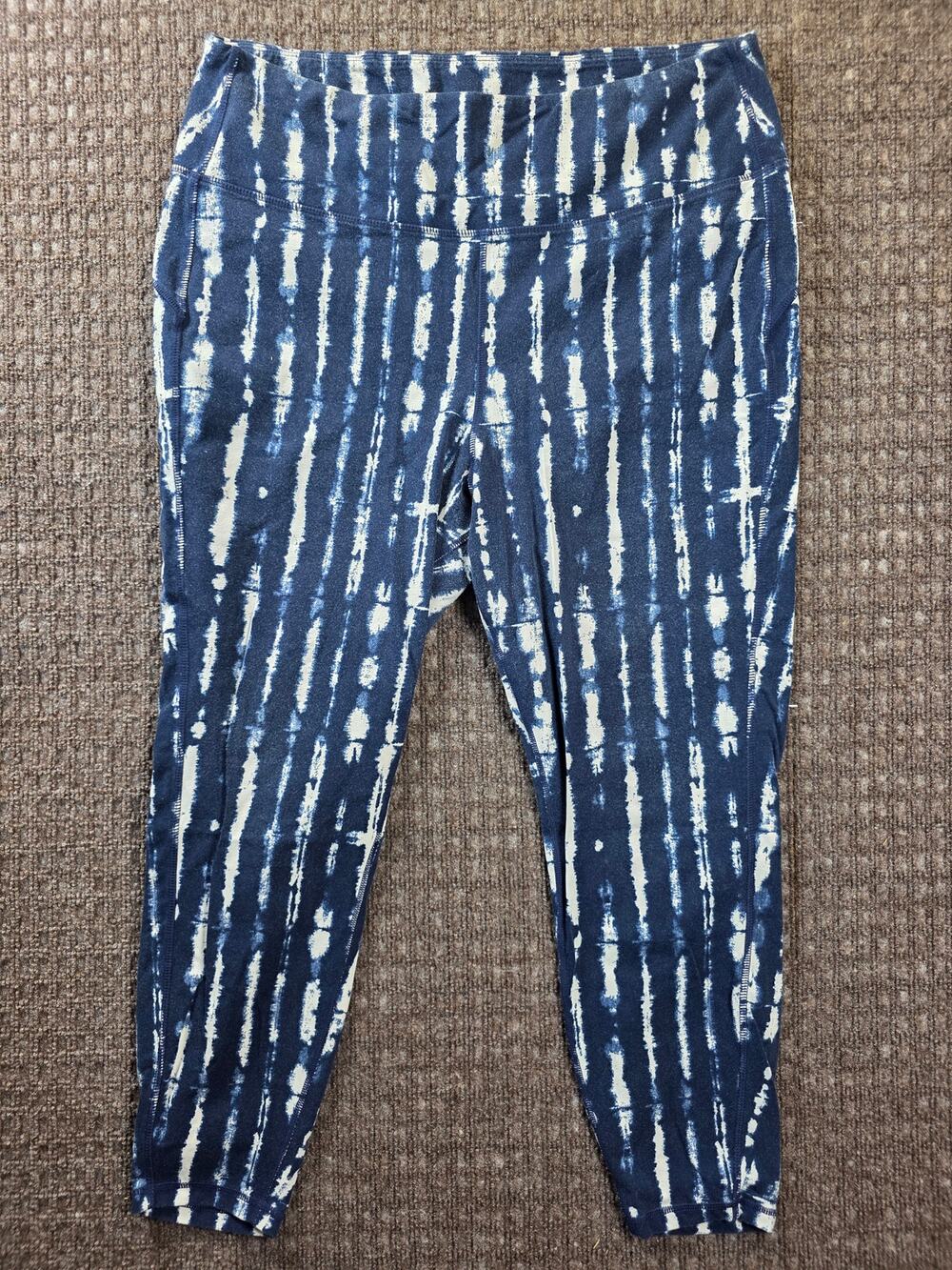 Women's Wonderly blue & white high-rise cropped yoga pants/leggings Size XL